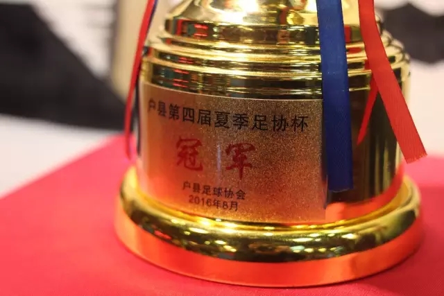 什琴斯尼迎来西甲首秀 年龄34岁283天创纪录