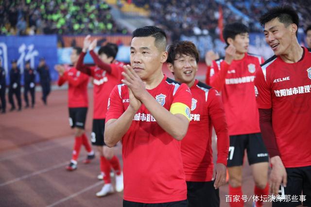 胡明轩40分广东胜青岛 吴前17分浙江负山西